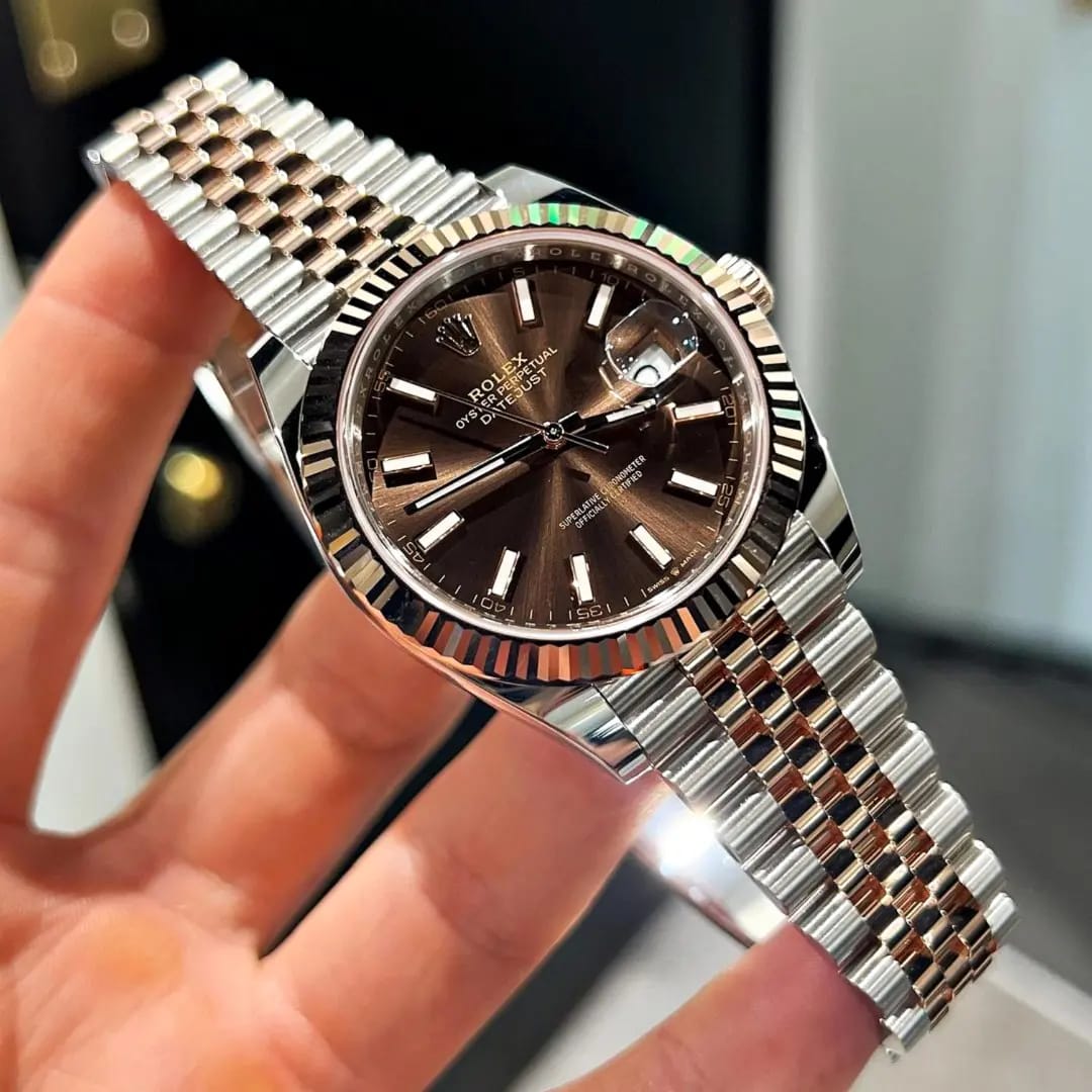 Luxury Silver Day-Date Watch for Men | Premium Stainless Steel Strap | Elegant Classic Design
